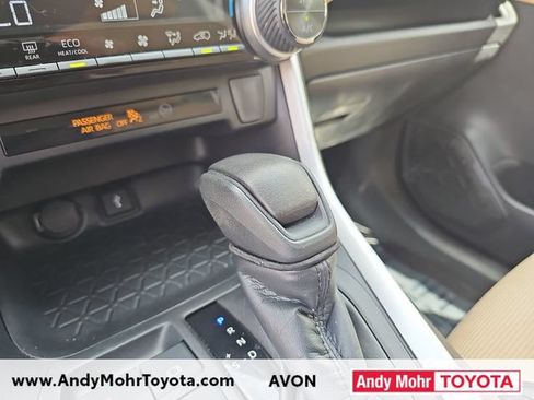 Used 2022 Toyota RAV4 LE AWD/4WD image 22