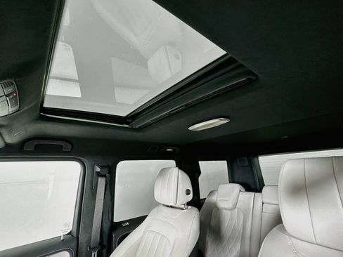 New 2027 Mercedes-Benz G 580 e image 24