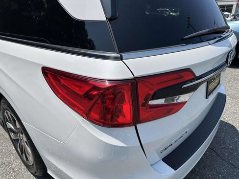 Used 2023 Honda Odyssey EX-L image 10