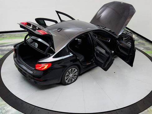 Used 2017 BMW 530i image 36