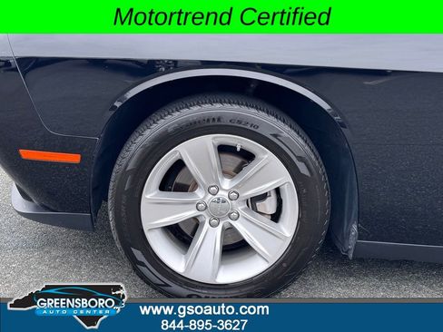 Used 2023 Dodge Challenger SXT image 31