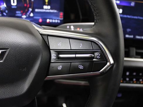 Used 2025 Chevrolet Equinox LT image 39