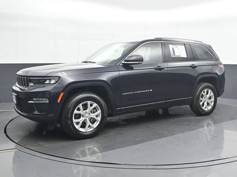Used 2023 Jeep Grand Cherokee Limited AWD/4WD image 2