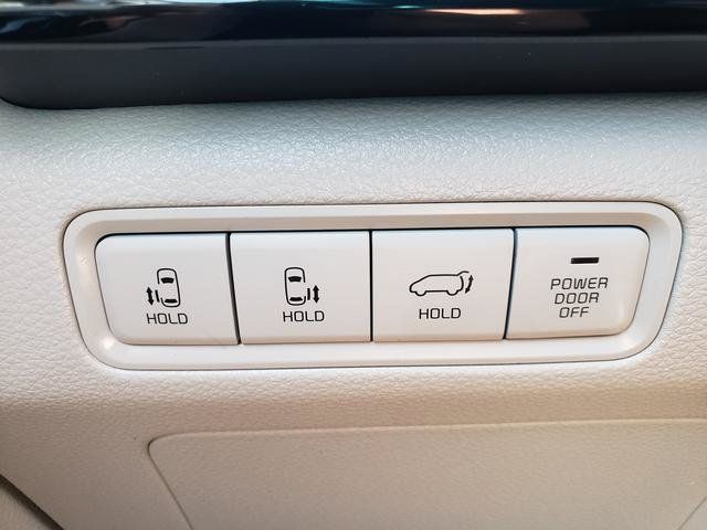 Used 2022 Kia Carnival SX FWD image 32