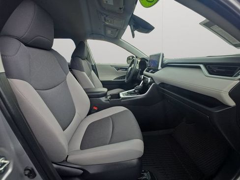 Certified 2025 Toyota RAV4 XLE AWD/4WD image 15