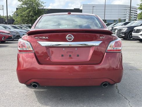 Used 2015 Nissan Altima 2.5 SV w/ Convenience Package FWD image 4