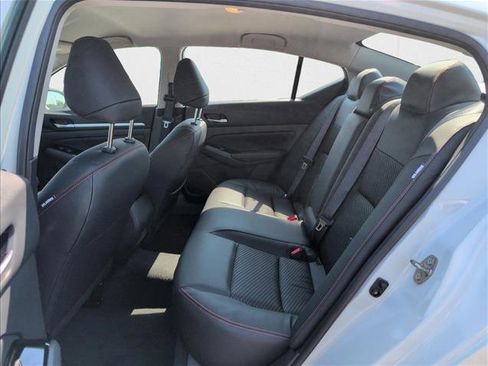 New 2025 Nissan Altima 2.5 SR image 19