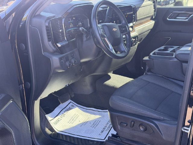 Used 2023 Chevrolet Silverado 1500 LT RWD image 12