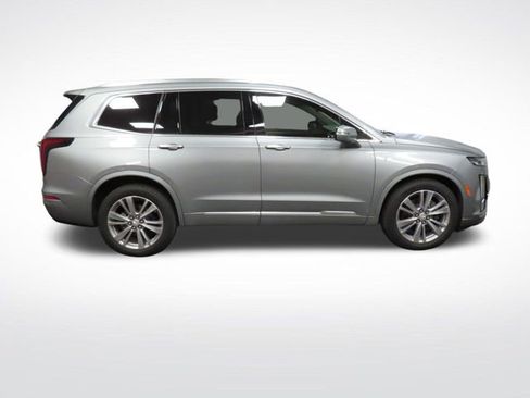 Used 2024 Cadillac XT6 Premium Luxury w/ Technology Package image 6