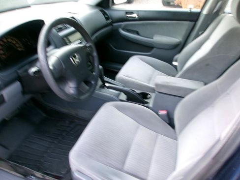 Used 2005 Honda Accord LX image 11