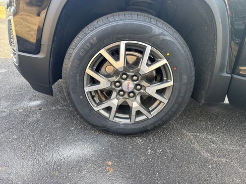 Used 2020 GMC Acadia SLE w/ Driver Convenience Package image 33