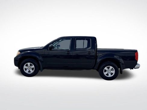 Used 2012 Nissan Frontier SV w/ SV Premium Utility Pkg AWD/4WD image 3