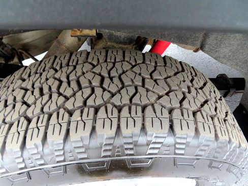 Used 2020 Chevrolet Silverado 2500 LTZ image 23