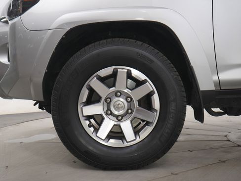 Used 2015 Toyota 4Runner Trail Premium image 31