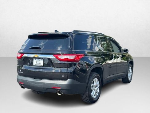 Used 2021 Chevrolet Traverse LT FWD image 9