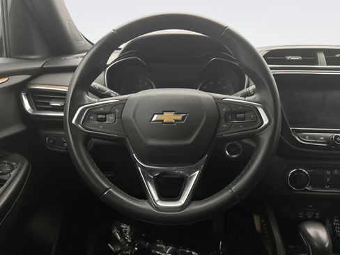 Used 2021 Chevrolet TrailBlazer ACTIV w/ Technology Package AWD/4WD image 12