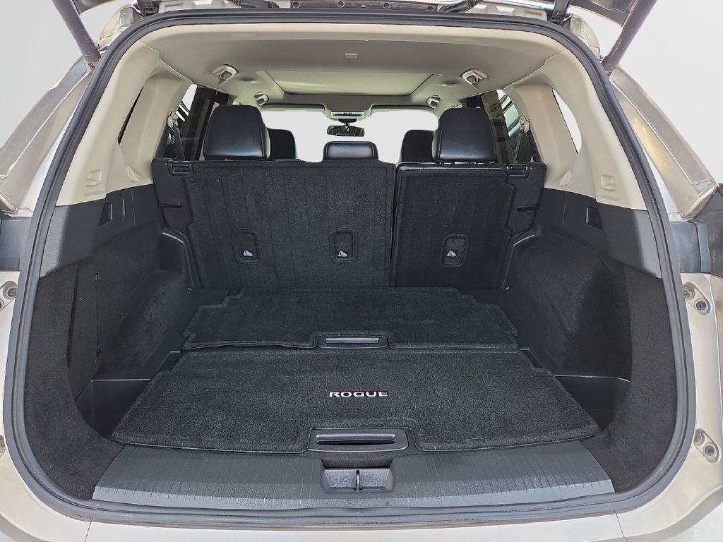 Used 2024 Nissan Rogue Platinum w/ Platinum Premium Package FWD image 10