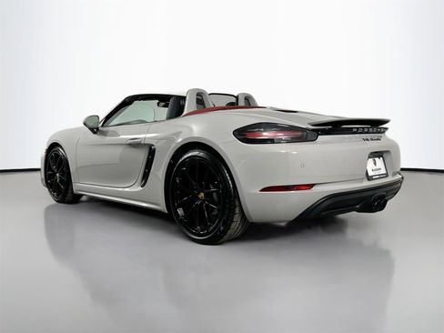 Certified 2024 Porsche 718 Boxster image 3
