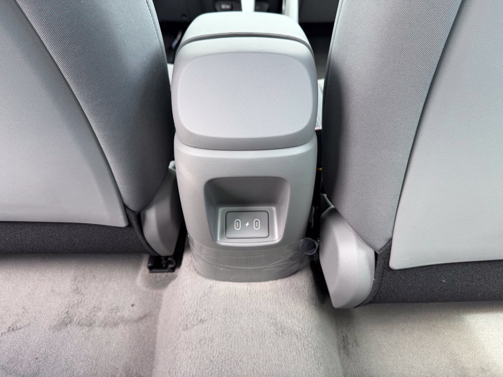 New 2026 Hyundai Elantra SEL w/ Cargo Package FWD image 7