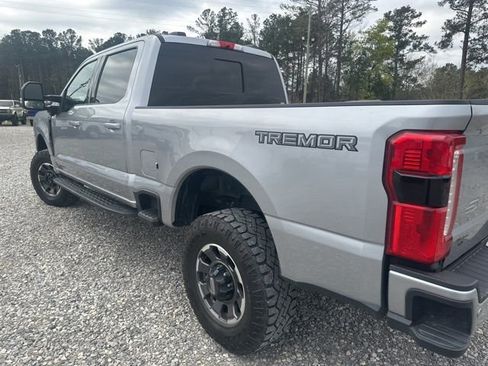 Used 2024 Ford F250 Lariat w/ Lariat Ultimate Package image 7