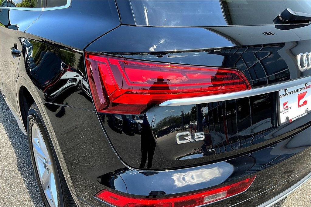 Used 2021 Audi Q5 2.0T Premium w/ Convenience Package AWD/4WD image 23