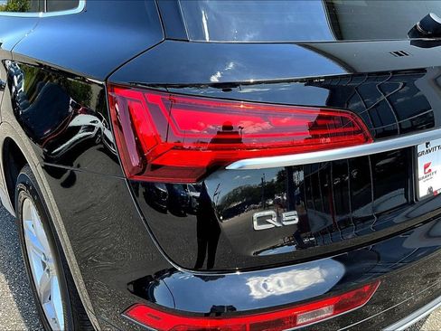 Used 2021 Audi Q5 2.0T Premium Plus w/ Convenience Package AWD/4WD image 23