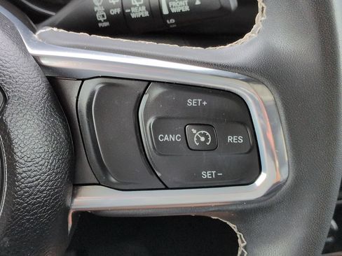 Used 2023 Jeep Wrangler Unlimited Sahara AWD/4WD image 25