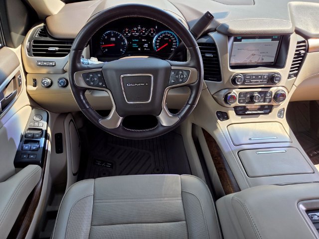 Used 2019 GMC Yukon Denali w/ Denali Ultimate Package AWD/4WD image 14