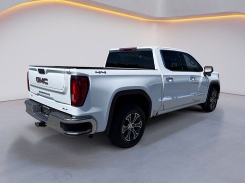 Used 2025 GMC Sierra 1500 SLT AWD/4WD image 3