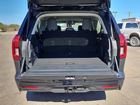 New 2026 Ford Expedition Max Active image 18