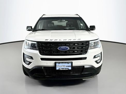 Used 2017 Ford Explorer Sport AWD/4WD image 3