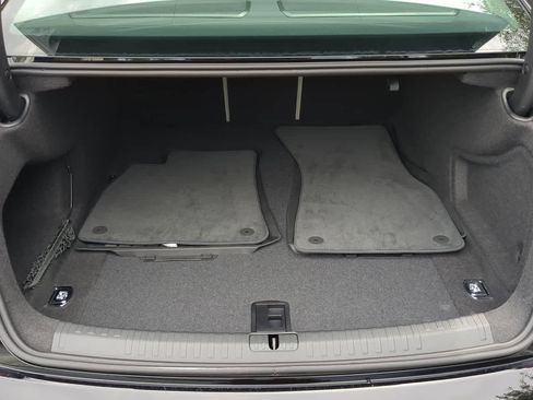 Used 2025 Audi A6 2.0T Premium image 36