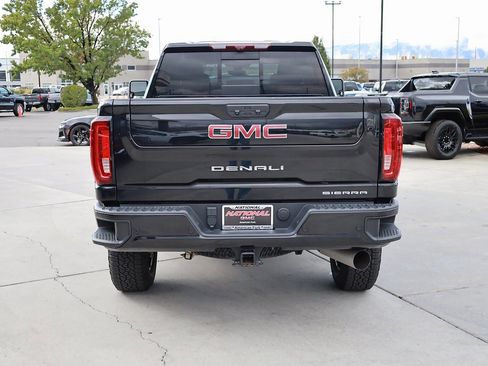 Used 2021 GMC Sierra 3500 Denali w/ Denali Black Diamond Edition image 5