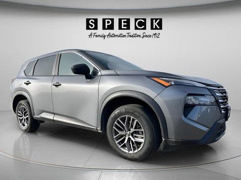Used 2024 Nissan Rogue S AWD/4WD image 7