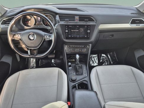 Used 2019 Volkswagen Tiguan SE AWD/4WD image 12