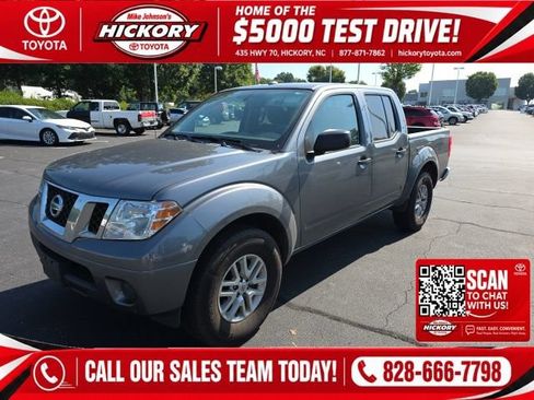Used 2016 Nissan Frontier SV AWD/4WD image 1