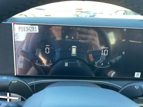 New 2026 Hyundai Santa Fe SE image 13