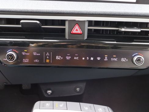 Used 2022 Kia EV6 Wind image 15