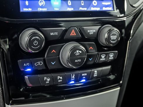 Used 2019 Jeep Grand Cherokee Trackhawk AWD/4WD image 26