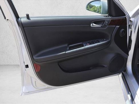 Used 2014 Chevrolet Impala Limited LS FWD image 12