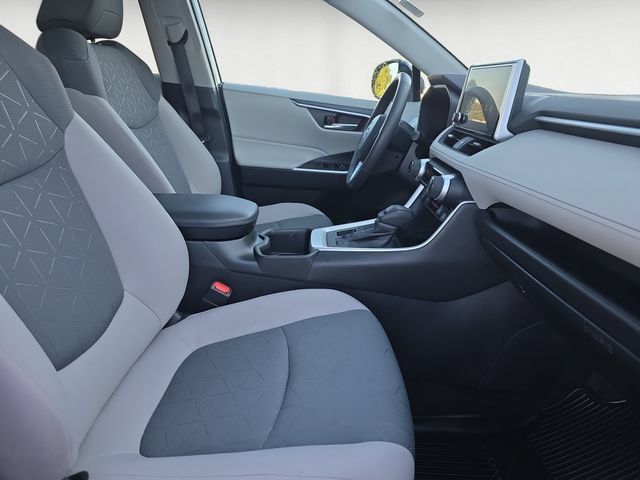 Used 2023 Toyota RAV4 XLE w/ Convenience Package AWD/4WD image 15