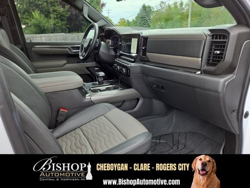 Used 2023 Chevrolet Silverado 1500 ZR2 w/ Technology Package AWD/4WD image 32