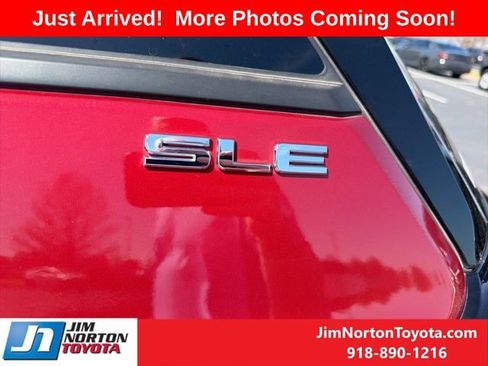 Used 2018 GMC Terrain SLE w/ Driver Convenience Package image 6