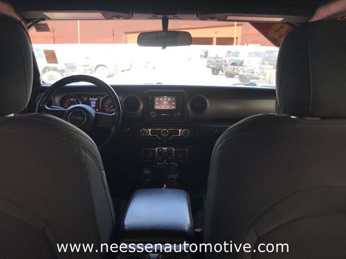 Used 2020 Jeep Wrangler Unlimited Sport S image 21