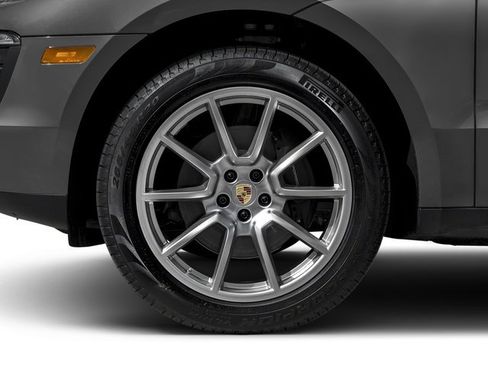 Used 2017 Porsche Macan AWD/4WD image 10