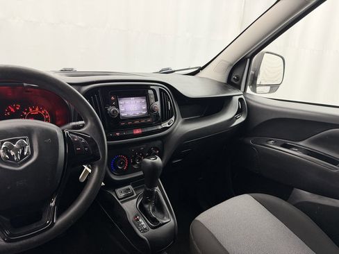 Used 2020 RAM ProMaster City Tradesman image 11