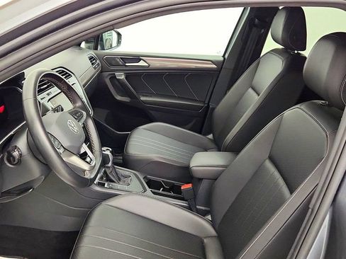 Used 2023 Volkswagen Tiguan SE R-Line FWD image 19