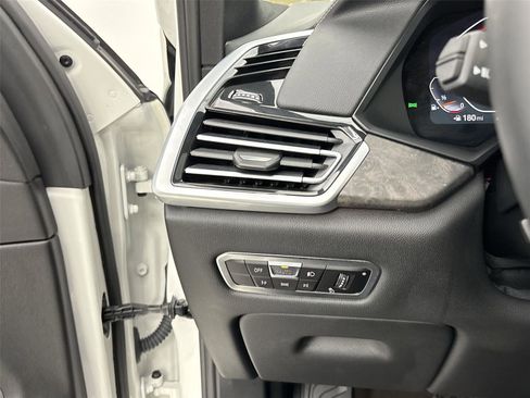 Used 2022 BMW X5 xDrive40i w/ Premium Package image 31