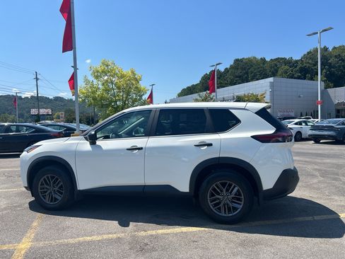 Used 2023 Nissan Rogue S FWD image 6