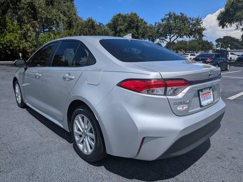 Used 2023 Toyota Corolla LE w/ LE Convenience Package FWD image 6